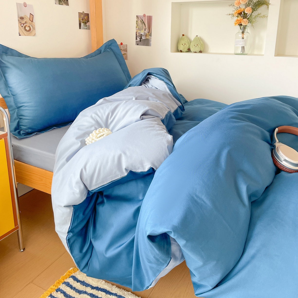 91家纺网 家纺一手货源 找家纺 恩泽家纺 2025新款全棉双拼学生宿舍三件套 宝蓝+月白兰