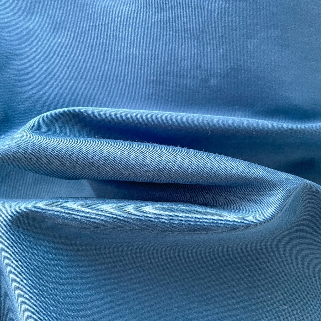 91家纺网 家纺一手货源 找家纺 恩泽家纺 2025新款全棉双拼学生宿舍三件套 宝蓝+月白兰