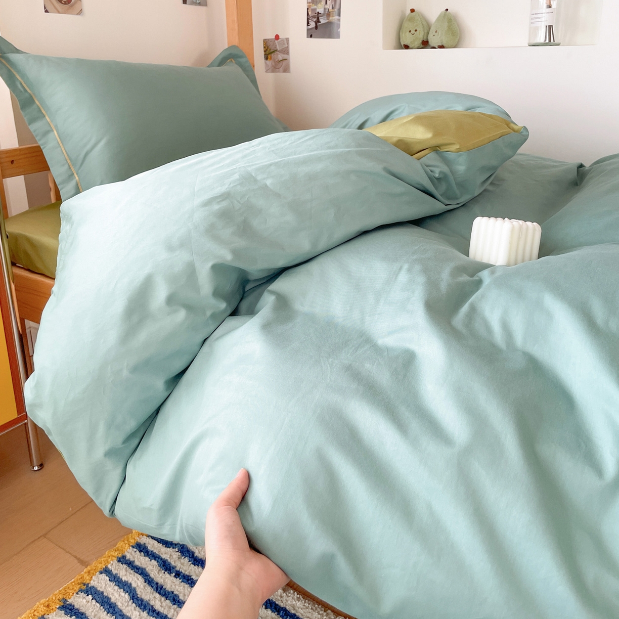 91家纺网 家纺一手货源 找家纺 恩泽家纺 2025新款全棉双拼学生宿舍三件套 灰绿+果绿