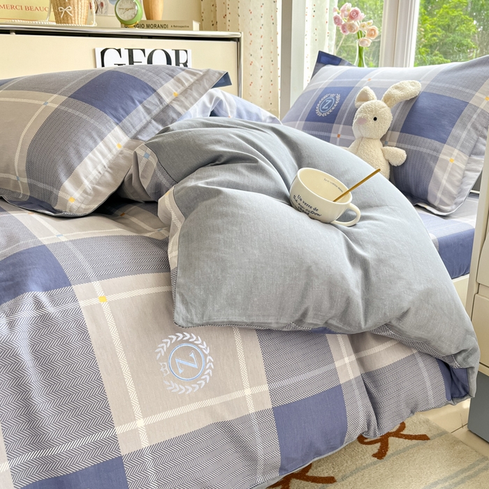 91家纺网 家纺一手货源 找家纺 莱通家纺 2025新款12868学生宿舍三件套 英伦风