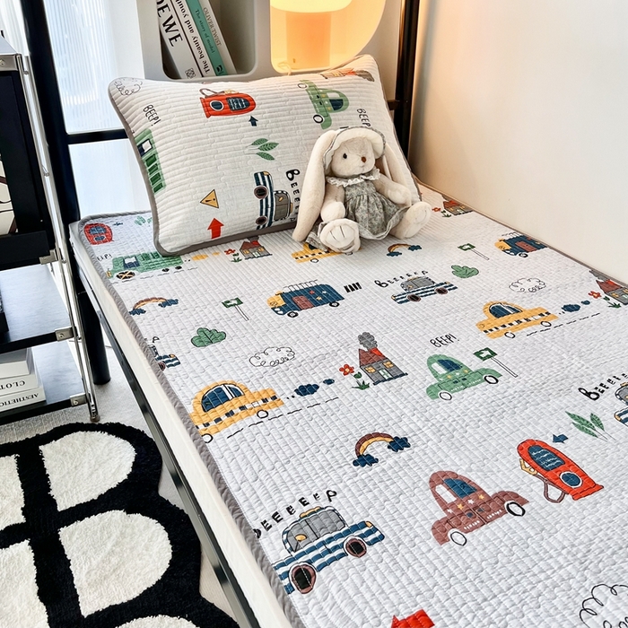 91家纺网 家纺一手货源 找家纺 茉夕家纺 2025新款双面纯棉学生宿舍床盖系列 小汽车