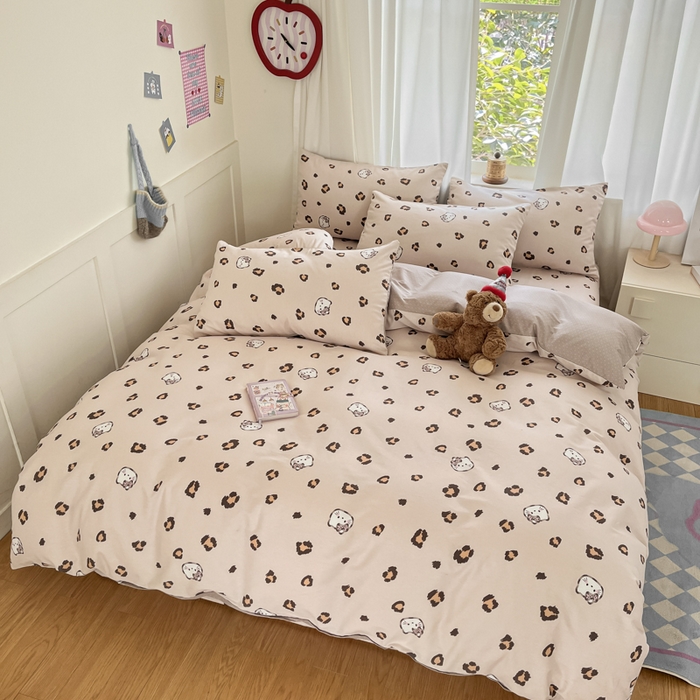 91家纺网 家纺一手货源 找家纺 首尔家纺 2025新款学生季全棉跑量款四件套系列卡通小清新AB版学生三件套 豹点猫咪