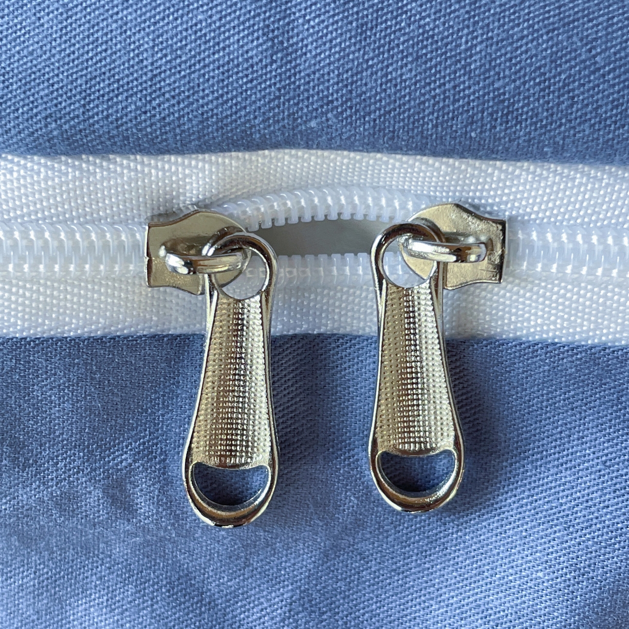 91家纺网 家纺一手货源 找家纺 恩泽家纺 2025新款全棉双拼学生宿舍三件套 藏青色