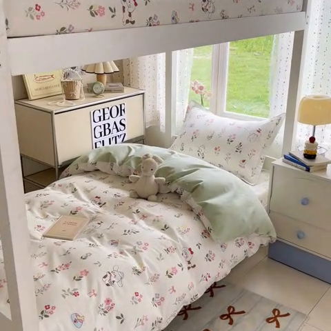 91家纺网 家纺一手货源 找家纺 莱通家纺 2025新款12868学生宿舍三件套 花花小汪