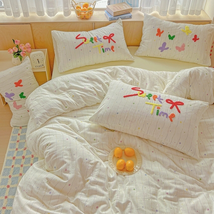 91家纺网 家纺一手货源 找家纺 （总）静家居-简约原创家纺 2025新款A类全棉双层纱sweet毛巾绣四件套