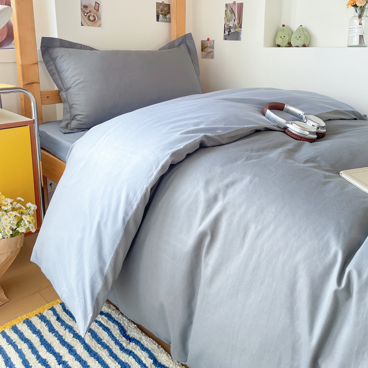 91家纺网 家纺一手货源 找家纺 恩泽家纺 2025新款全棉双拼学生宿舍三件套 深灰+月白兰