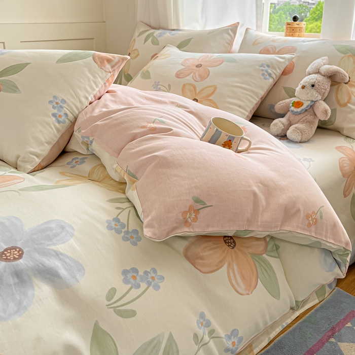 91家纺网 家纺一手货源 找家纺 首尔家纺 2025新款学生季全棉跑量款四件套系列卡通小清新AB版学生三件套 春日小花-兰