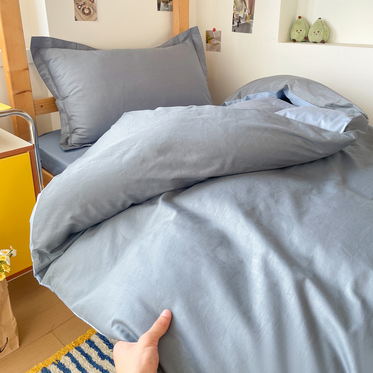 91家纺网 家纺一手货源 找家纺 恩泽家纺 2025新款全棉双拼学生宿舍三件套 深灰+月白兰