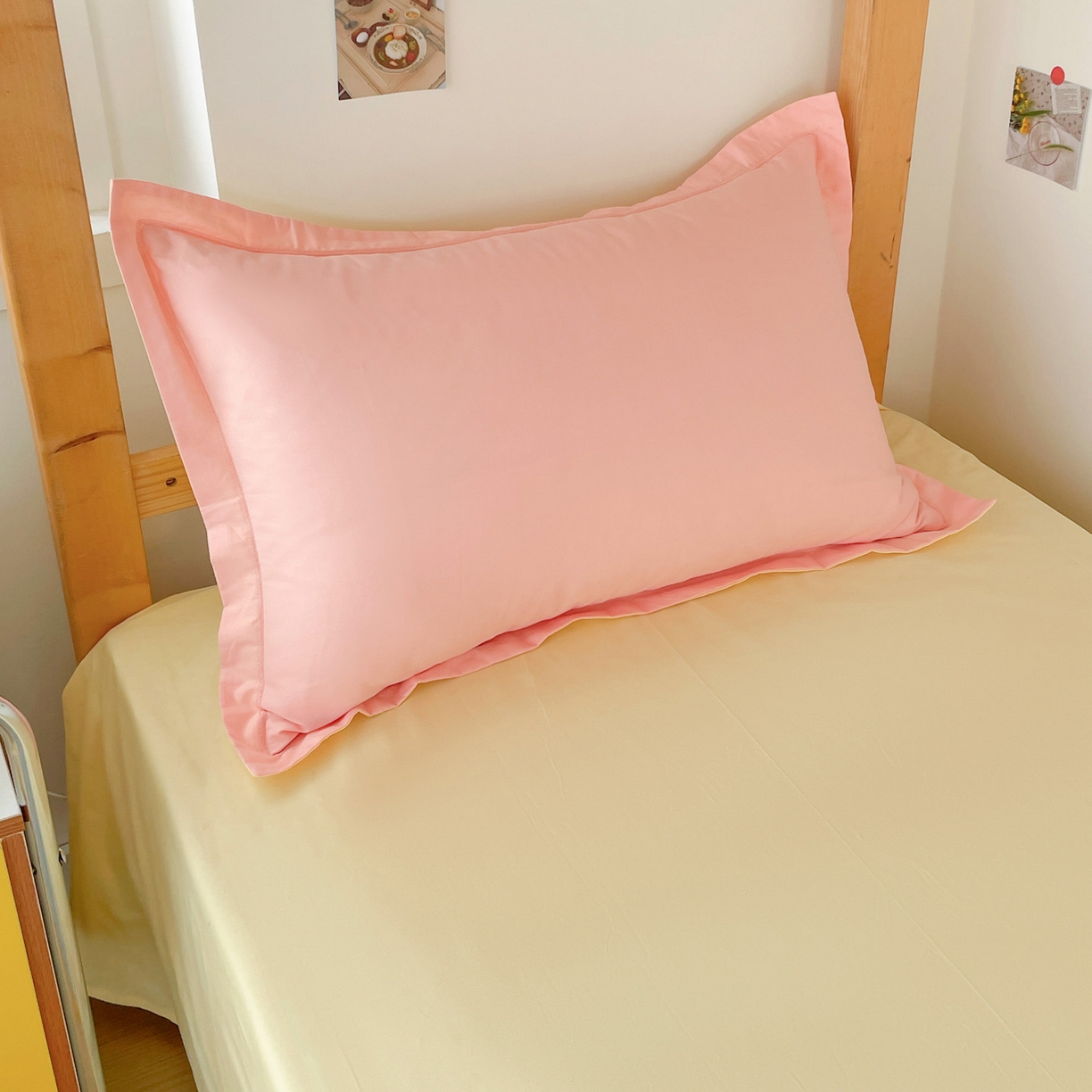 91家纺网 家纺一手货源 找家纺 恩泽家纺 2025新款全棉双拼学生宿舍三件套 玉色+鹅黄