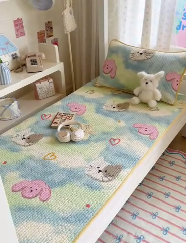 91家纺网 家纺一手货源 找家纺 茉夕家纺 2025新款双面纯棉学生宿舍床盖系列 小猫阿狗