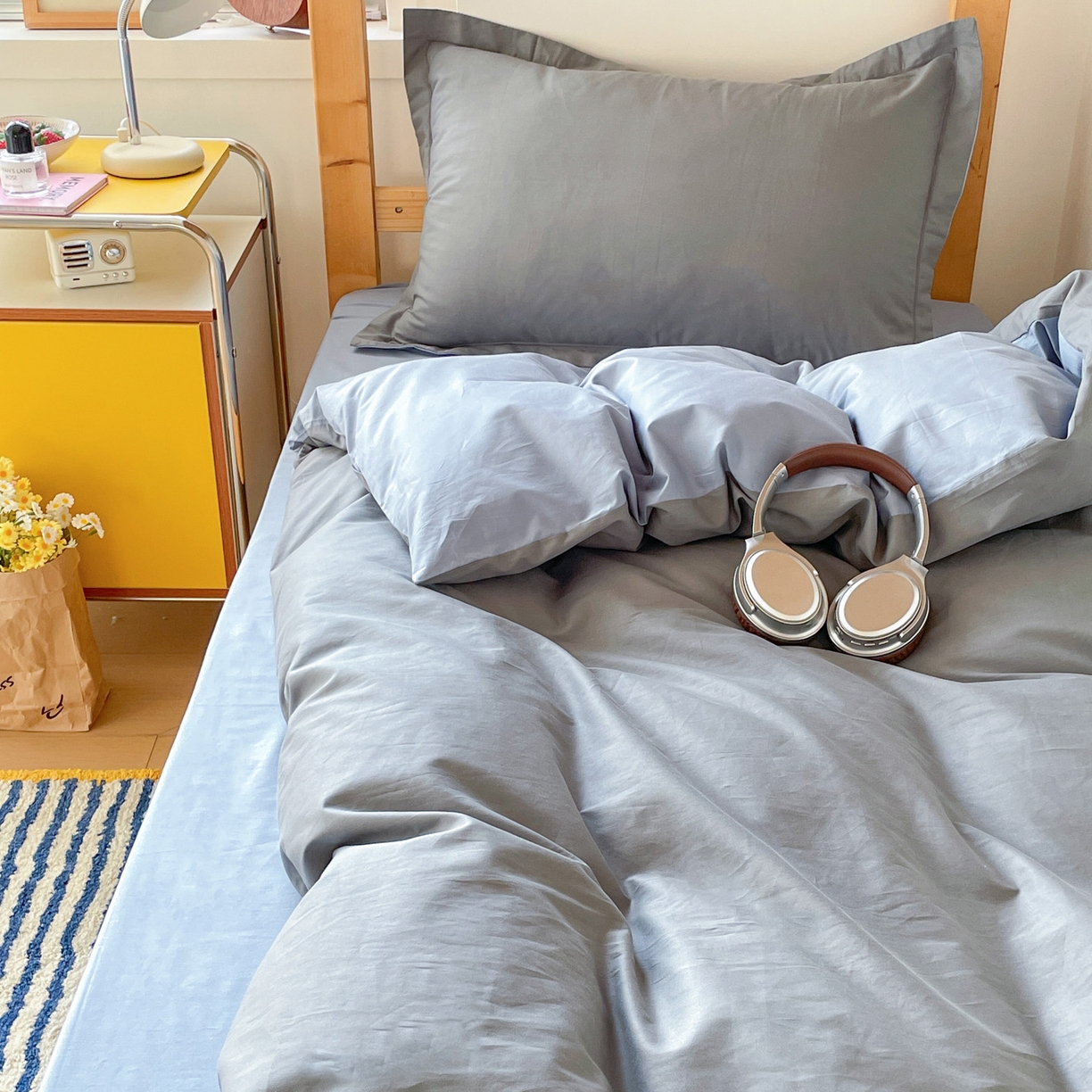 91家纺网 家纺一手货源 找家纺 恩泽家纺 2025新款全棉双拼学生宿舍三件套 深灰+月白兰