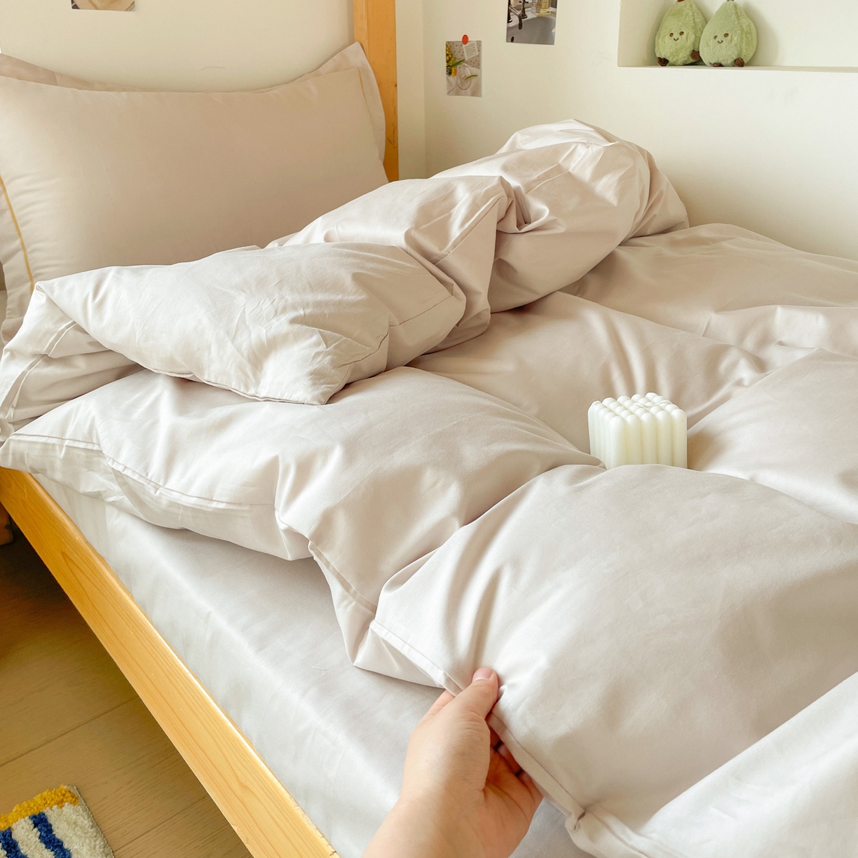 91家纺网 家纺一手货源 找家纺 恩泽家纺 2025新款全棉双拼学生宿舍三件套 米灰色