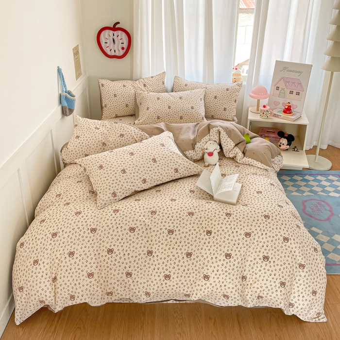 91家纺网 家纺一手货源 找家纺 首尔家纺 2025新款学生季全棉跑量款四件套系列卡通小清新AB版学生三件套 豹纹小熊