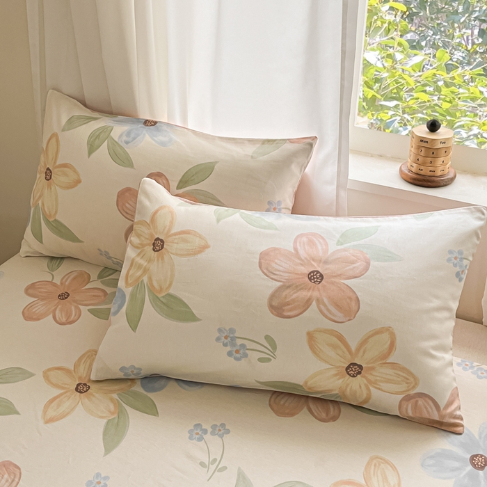 91家纺网 家纺一手货源 找家纺 首尔家纺 2025新款学生季全棉跑量款四件套系列卡通小清新AB版学生三件套 春日小花-兰