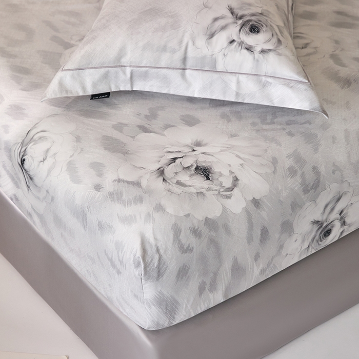 91家纺网 家纺一手货源 找家纺 禾时 2025新款A类100S长绒棉全棉数码印花单枕套 雪落无声