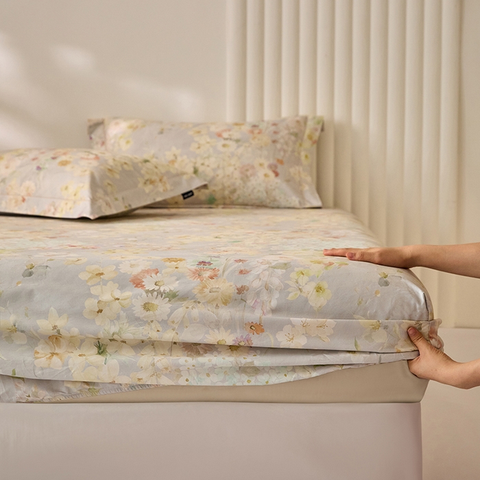 91家纺网 家纺一手货源 找家纺 禾时 2025新款A类100S长绒棉全棉数码印花床笠三件套床套床罩床垫保护罩 春日花田