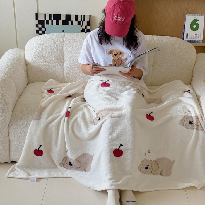 91家纺网 家纺一手货源 找家纺 顾里家纺 2025新款ins少女奶油系双面牛奶绒毯-第二组 趴趴熊