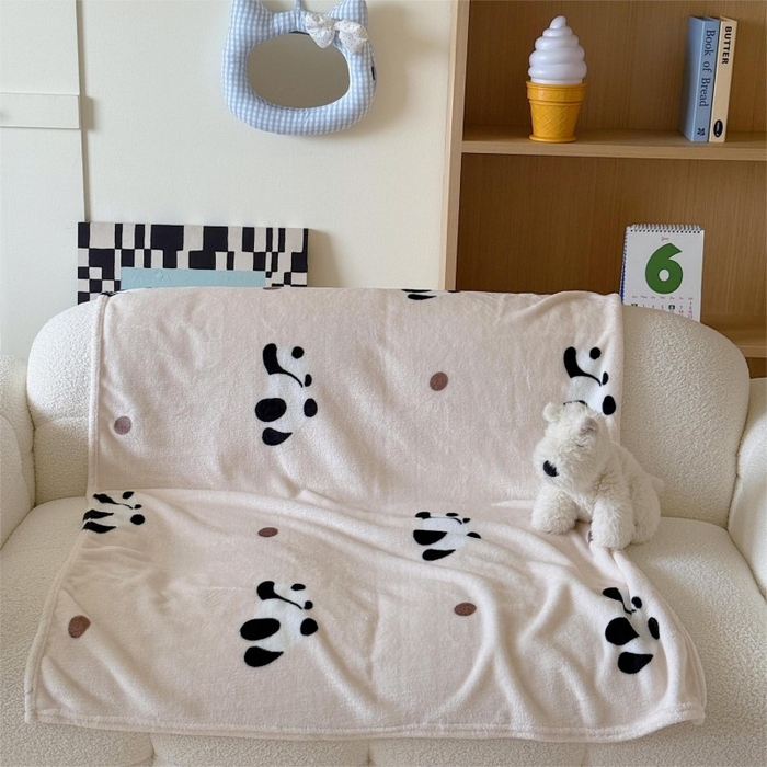 91家纺网 家纺一手货源 找家纺 顾里家纺 2025新款ins少女奶油系双面牛奶绒毯-第二组 波点熊猫