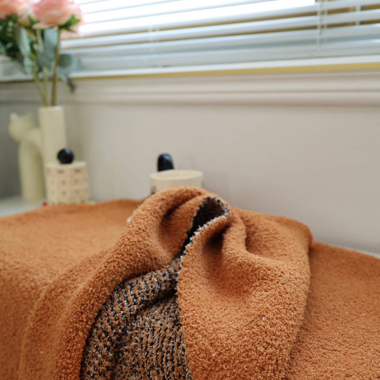 91家纺网 家纺一手货源 找家纺 澜昕 酒店半边绒针织毯盖毯沙发垫家用卡通毛毯 美拉德棕