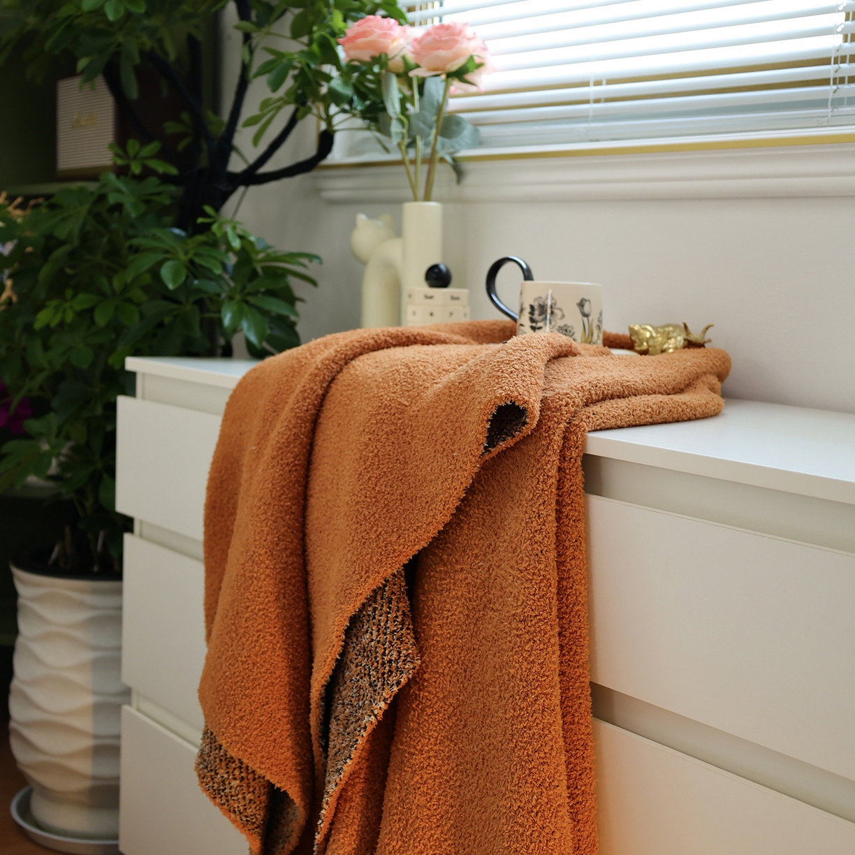 91家纺网 家纺一手货源 找家纺 澜昕 酒店半边绒针织毯盖毯沙发垫家用卡通毛毯 美拉德棕