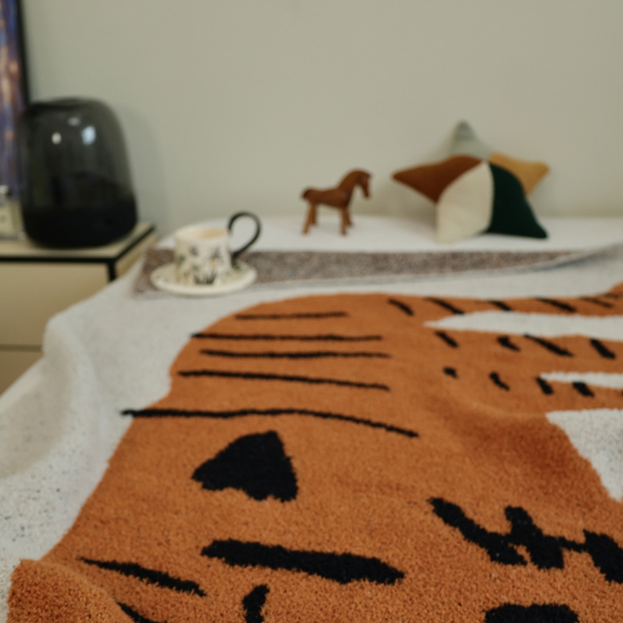 91家纺网 家纺一手货源 找家纺 澜昕  酒店半边绒针织毯盖毯沙发垫家用卡通毛毯 小老虎