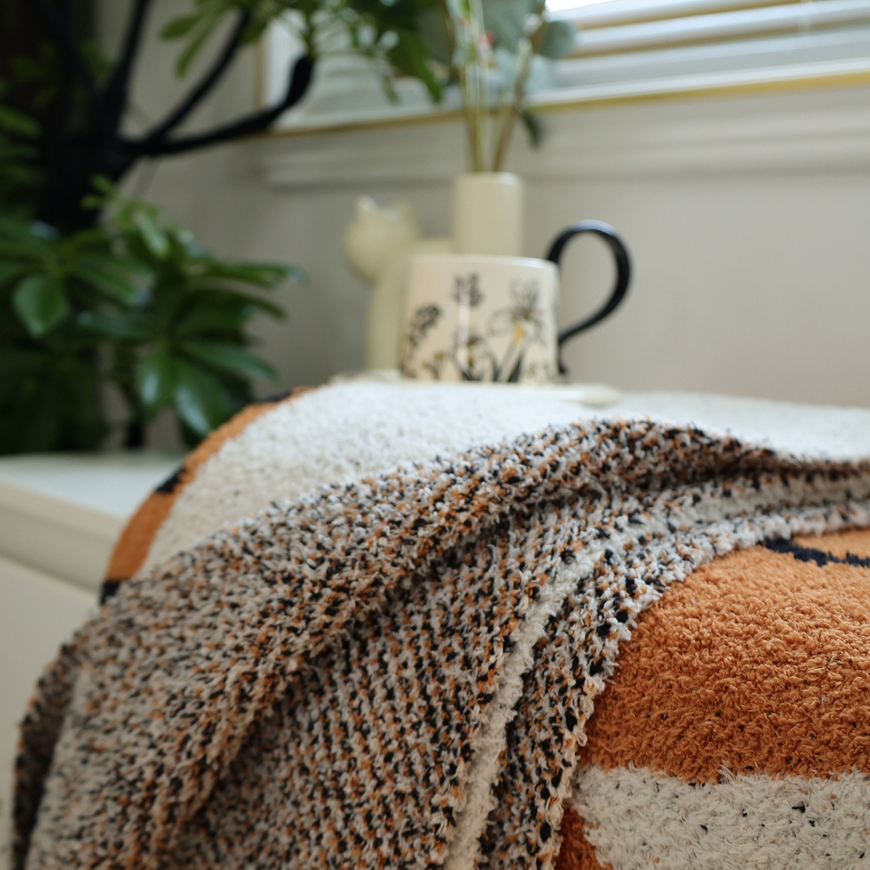 91家纺网 家纺一手货源 找家纺 澜昕  酒店半边绒针织毯盖毯沙发垫家用卡通毛毯 小老虎