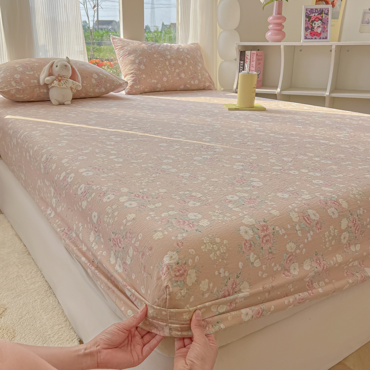 91家纺网 家纺一手货源 找家纺 韩巢家纺 2025新款云感提花双层纱单床笠热销款防滑床笠单件 爱如星辰