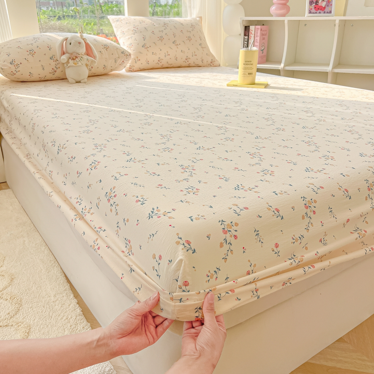 91家纺网 家纺一手货源 找家纺 韩巢家纺 2025新款云感提花双层纱单床笠热销款防滑床笠单件 春风十里