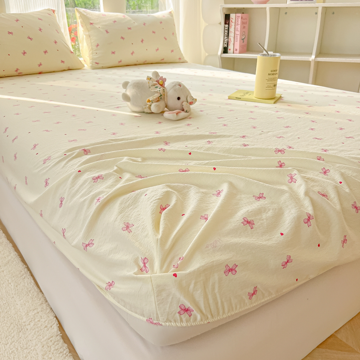 91家纺网 家纺一手货源 找家纺 韩巢家纺 2025新款云感提花双层纱单床笠热销款防滑床笠单件 粉相思