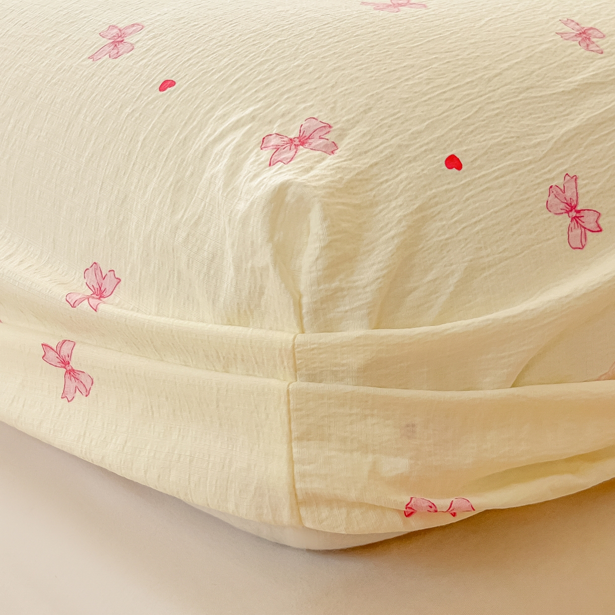 91家纺网 家纺一手货源 找家纺 韩巢家纺 2025新款云感提花双层纱单床笠热销款防滑床笠单件 粉相思