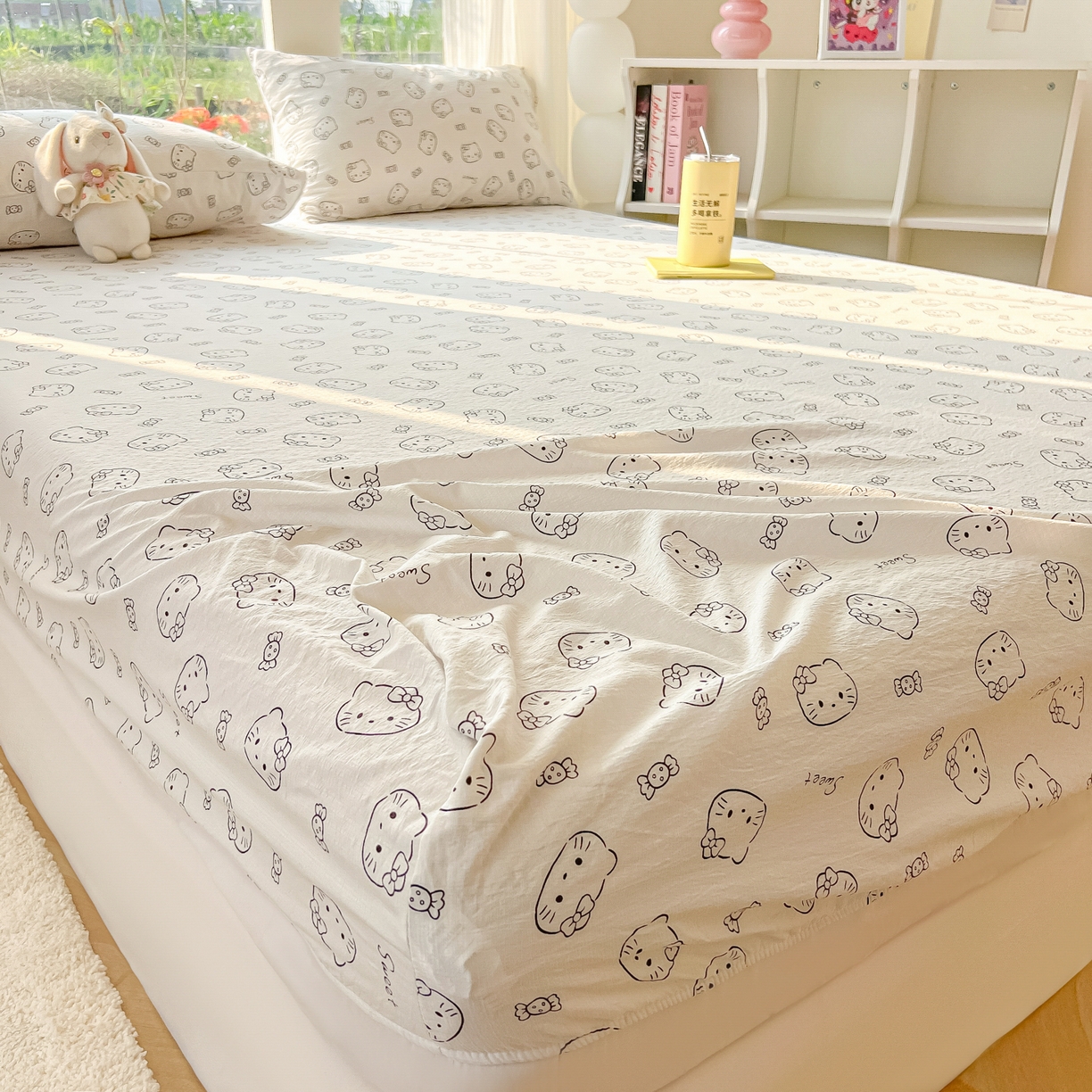 91家纺网 家纺一手货源 找家纺 韩巢家纺 2025新款云感提花双层纱单床笠热销款防滑床笠单件 猫咪恋人