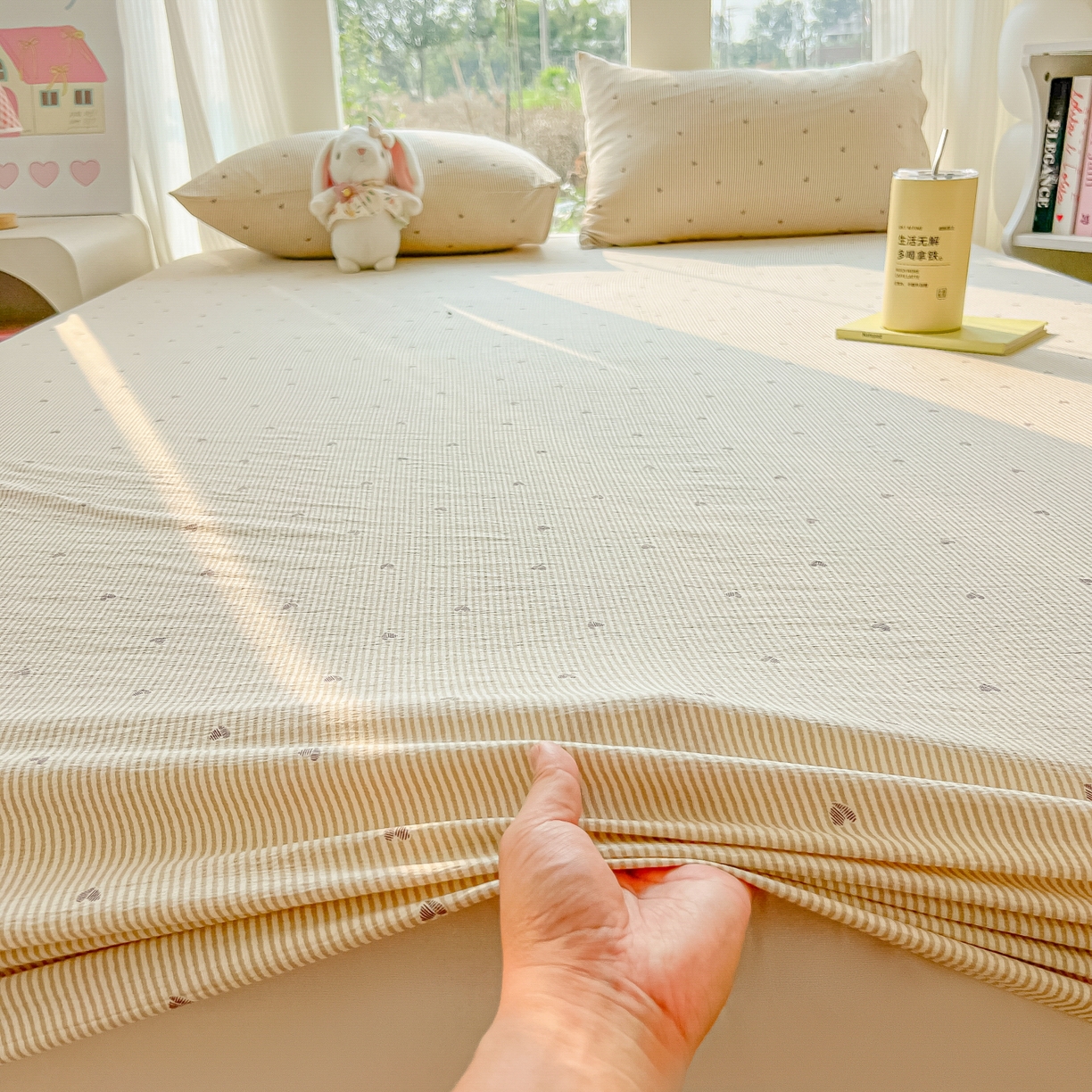 91家纺网 家纺一手货源 找家纺 韩巢家纺 2025新款云感提花双层纱单床笠热销款防滑床笠单件 米倾心