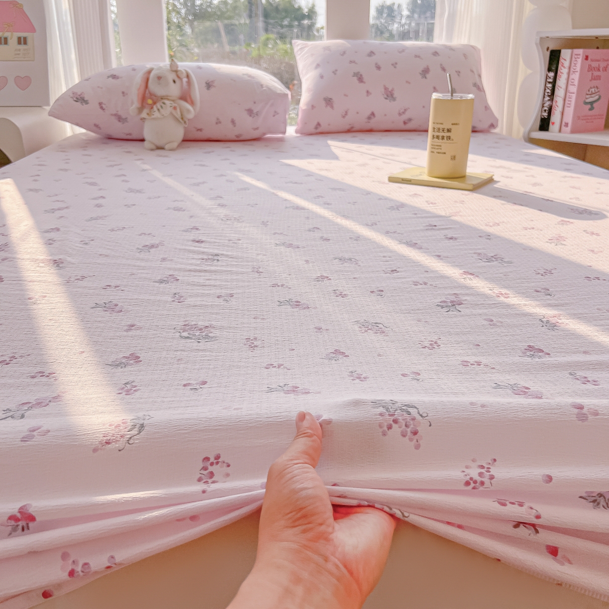 91家纺网 家纺一手货源 找家纺 韩巢家纺 2025新款云感提花双层纱单床笠热销款防滑床笠单件 葡萄七分甜