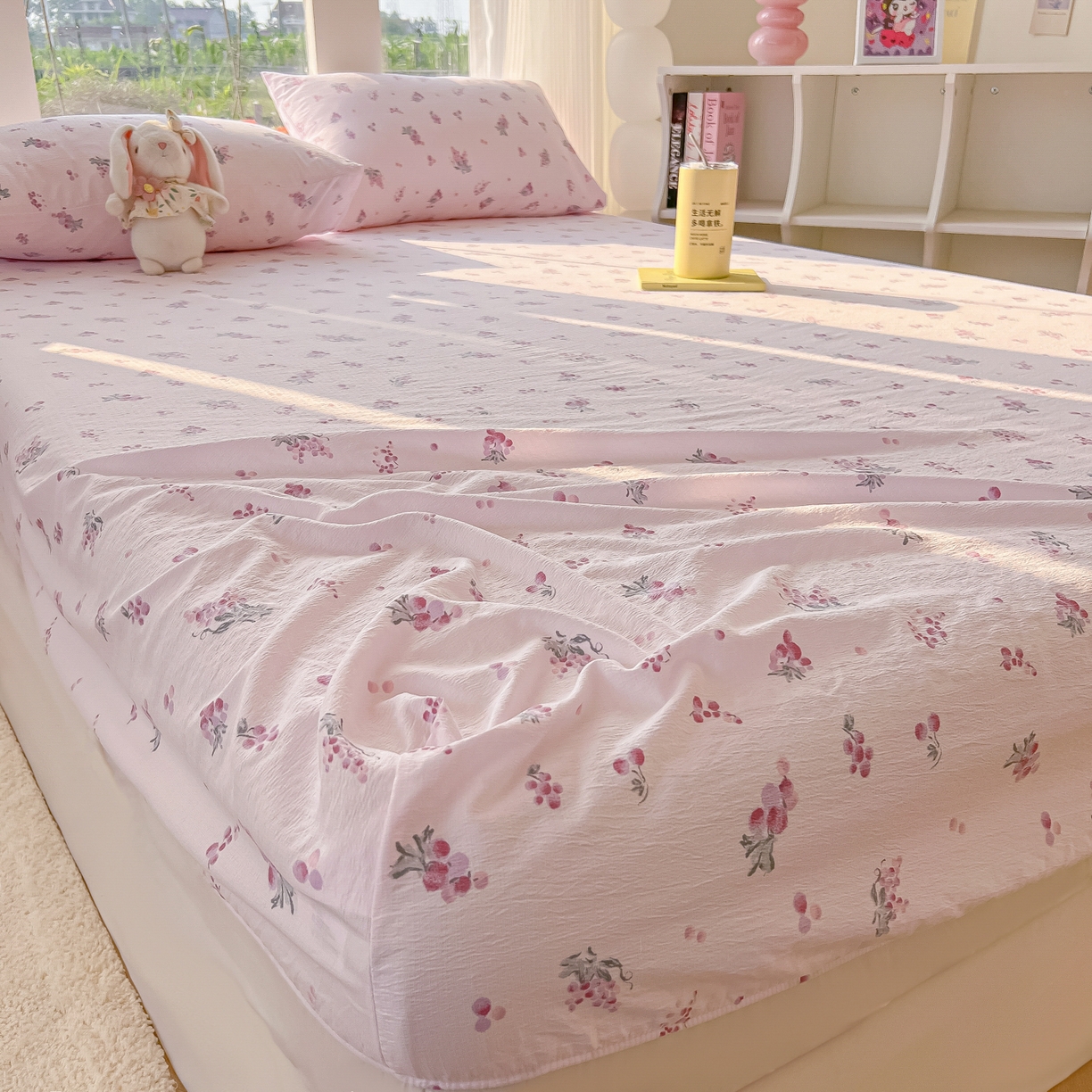 91家纺网 家纺一手货源 找家纺 韩巢家纺 2025新款云感提花双层纱单床笠热销款防滑床笠单件 葡萄七分甜