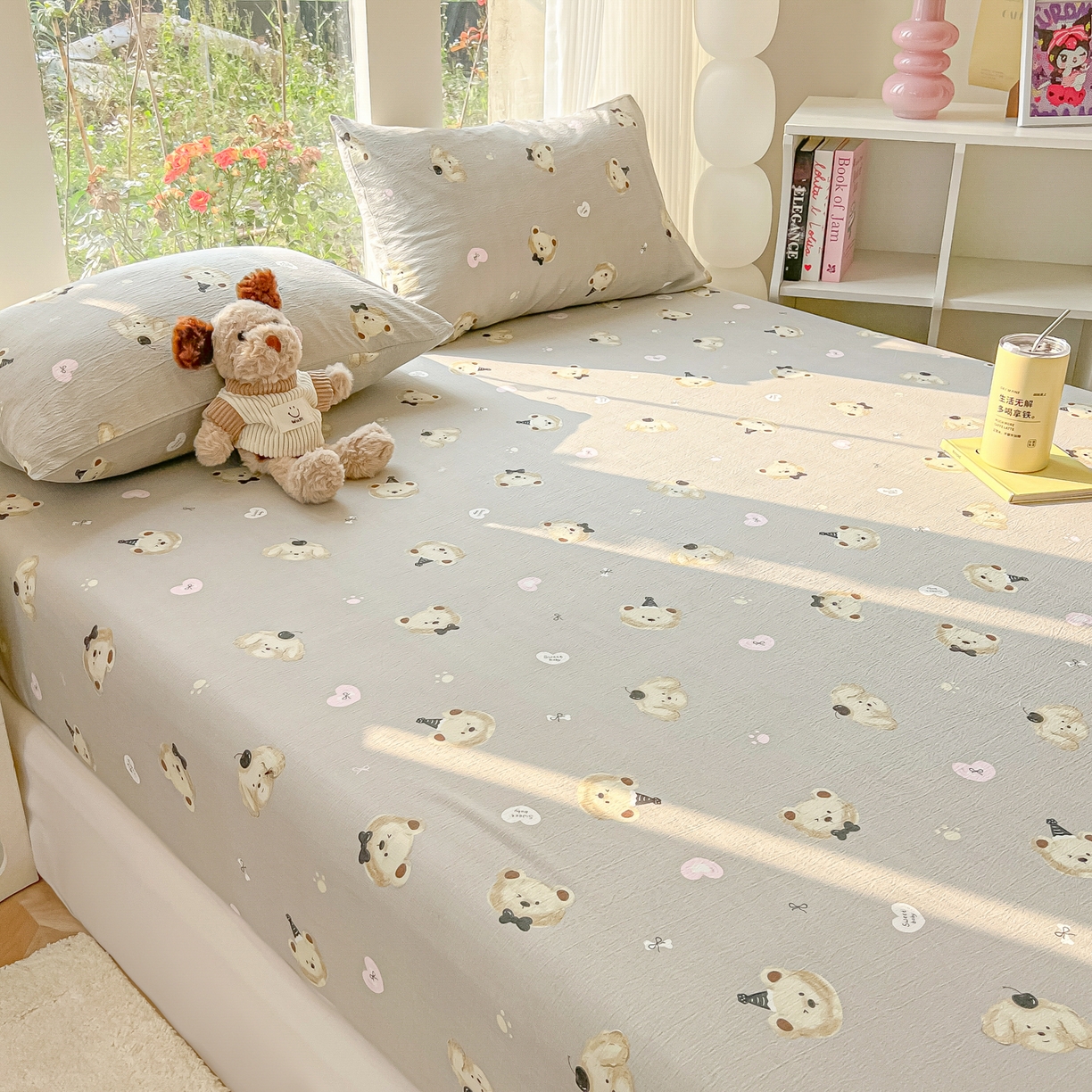 91家纺网 家纺一手货源 找家纺 韩巢家纺 2025新款云感提花双层纱单床笠热销款防滑床笠单件 奇妙小熊