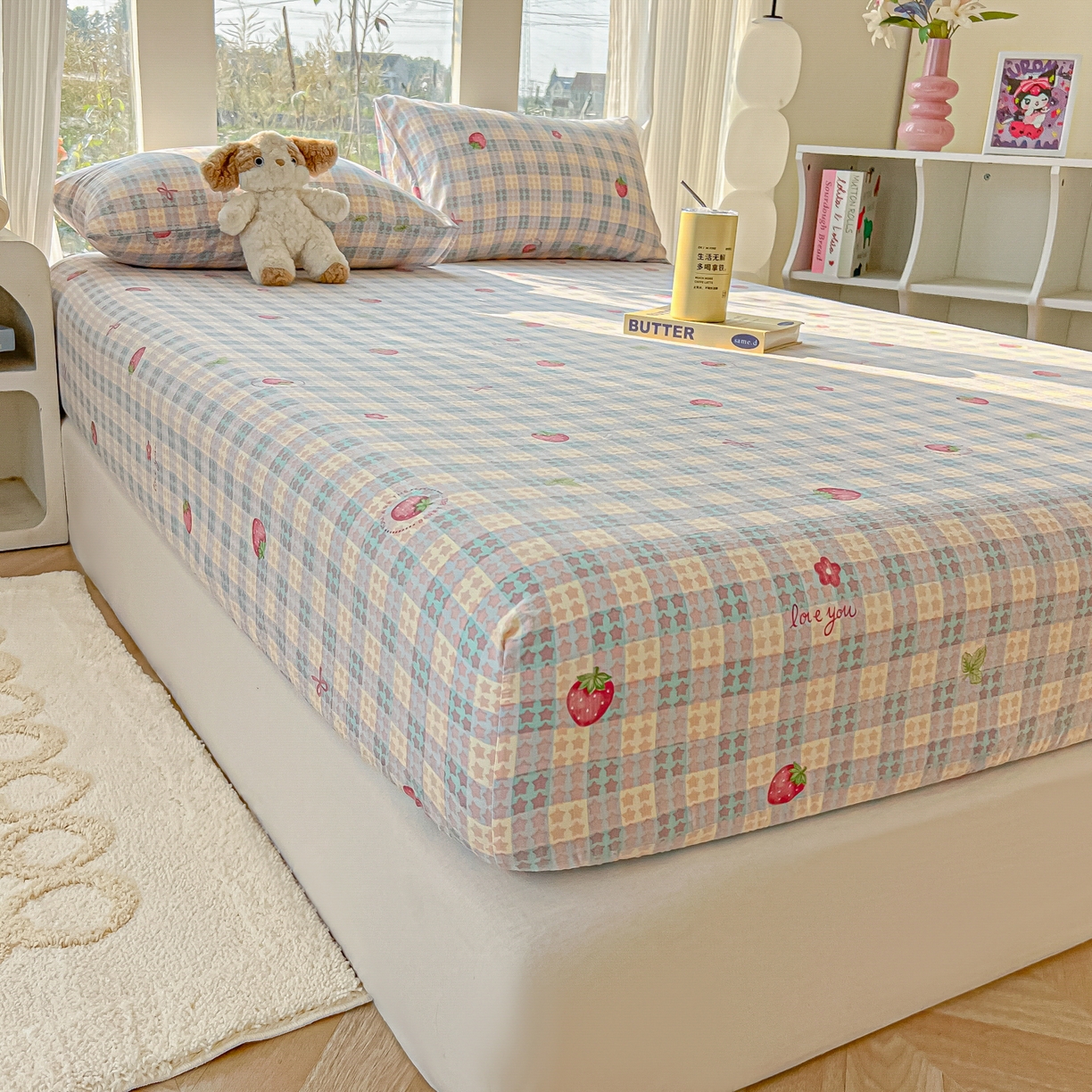 91家纺网 家纺一手货源 找家纺 韩巢家纺 2025新款云感提花双层纱单床笠热销款防滑床笠单件 有草莓的地方