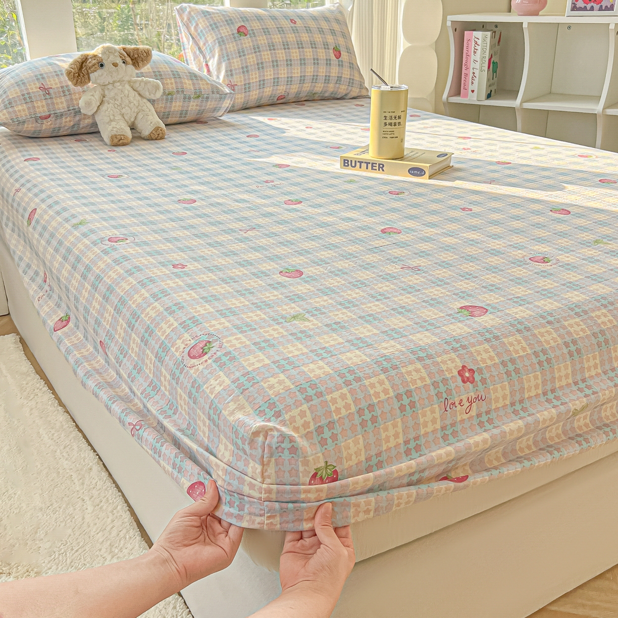 91家纺网 家纺一手货源 找家纺 韩巢家纺 2025新款云感提花双层纱单床笠热销款防滑床笠单件 有草莓的地方