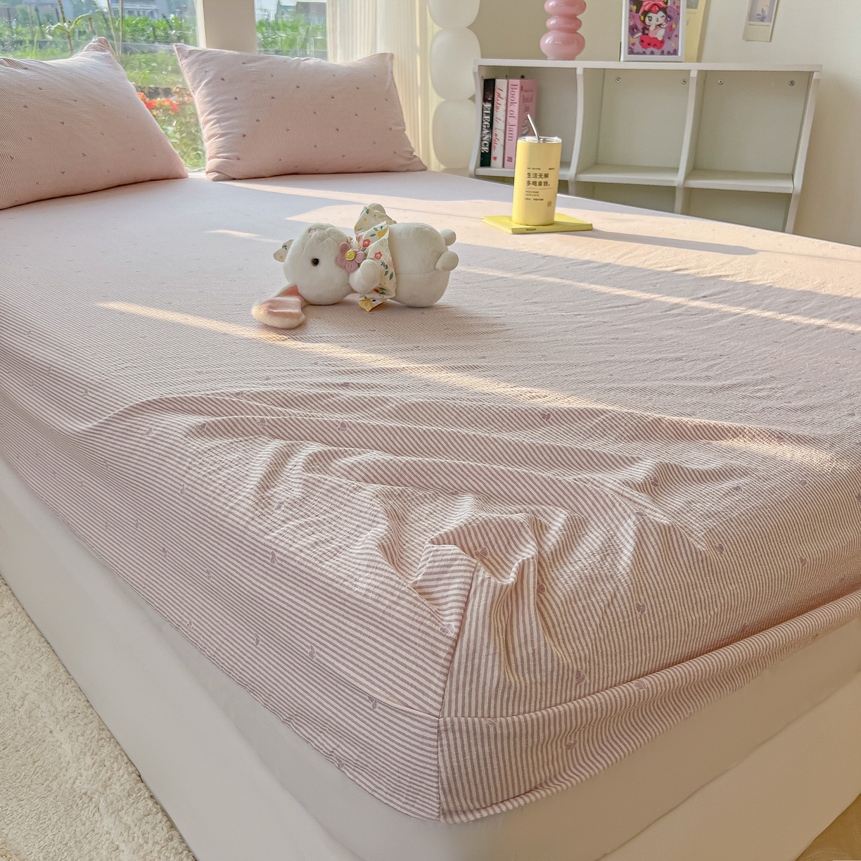 91家纺网 家纺一手货源 找家纺 韩巢家纺 2025新款云感提花双层纱单床笠热销款防滑床笠单件 紫倾心