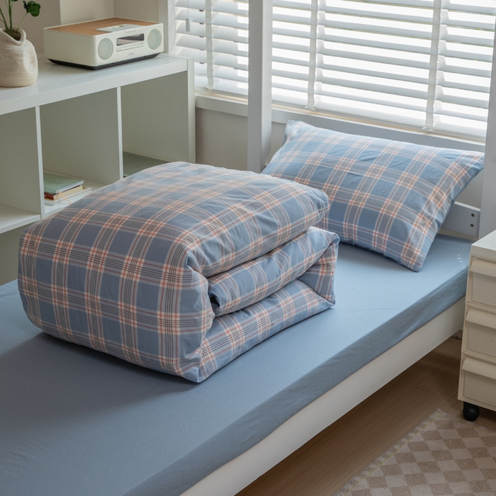 91家纺网 家纺一手货源 找家纺 柠萌家居 2025新款无印良品风色织水洗棉A类学生宿舍三件套 麦凯蓝