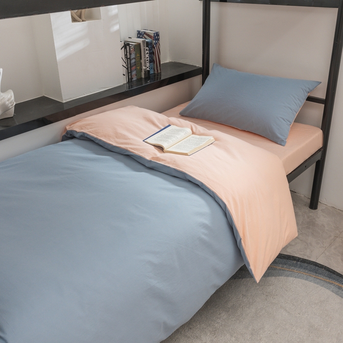 91家纺网 家纺一手货源 找家纺 柠萌家居 2025新款无印良品风色织水洗棉A类学生宿舍三件套 浅蓝粉