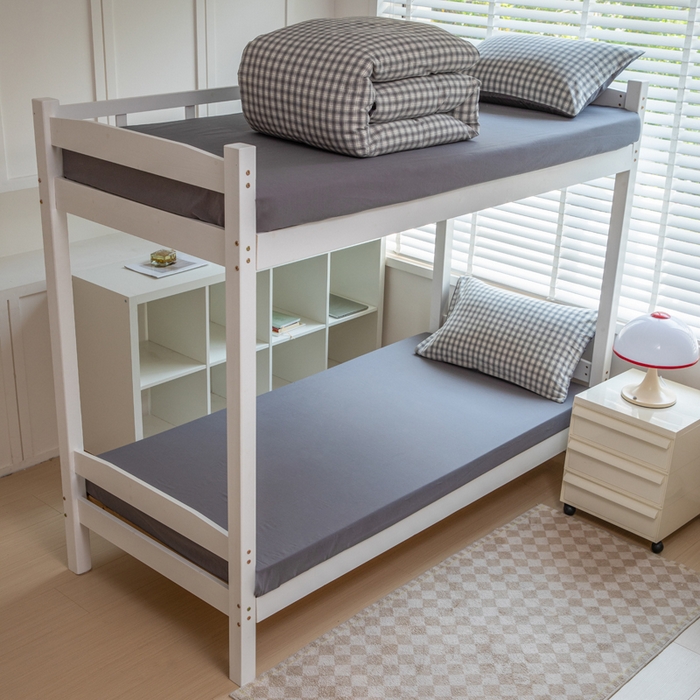 91家纺网 家纺一手货源 找家纺 柠萌家居 2025新款无印良品风色织水洗棉A类学生宿舍三件套 尚品灰