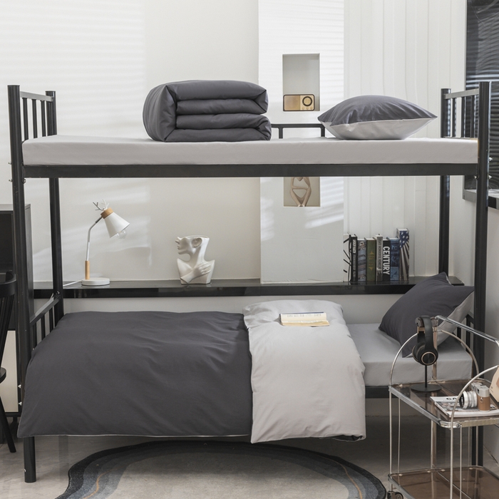 91家纺网 家纺一手货源 找家纺 柠萌家居 2025新款无印良品风色织水洗棉A类学生宿舍三件套 深灰浅灰