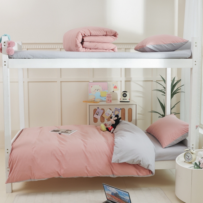 91家纺网 家纺一手货源 找家纺 柠萌家居 2025新款无印良品风色织水洗棉A类学生宿舍三件套 豆沙+浅灰