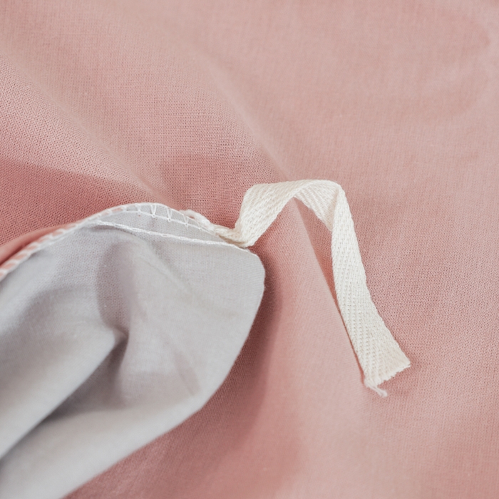 91家纺网 家纺一手货源 找家纺 柠萌家居 2025新款无印良品风色织水洗棉A类学生宿舍三件套 豆沙+浅灰