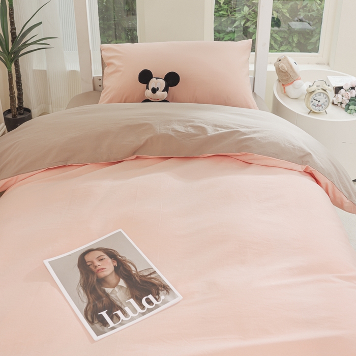 91家纺网 家纺一手货源 找家纺 柠萌家居 2025新款无印良品风色织水洗棉A类学生宿舍三件套 粉卡其