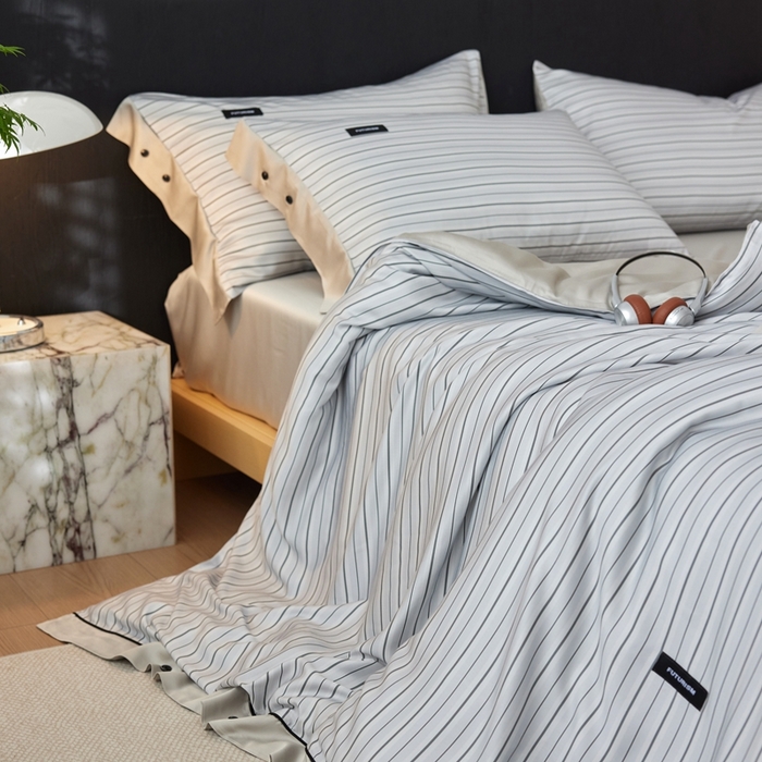 91家纺网 家纺一手货源 找家纺 （总）安莱生活 2025年新款60支兰精天丝数码印花条纹时尚款四件套