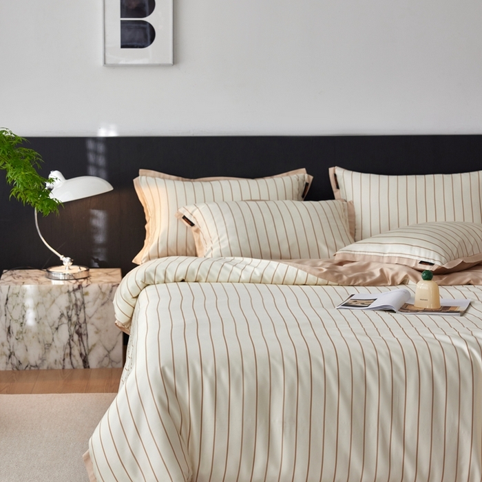 91家纺网 家纺一手货源 找家纺 （总）安莱生活 2025年新款60支兰精天丝数码印花条纹时尚款四件套