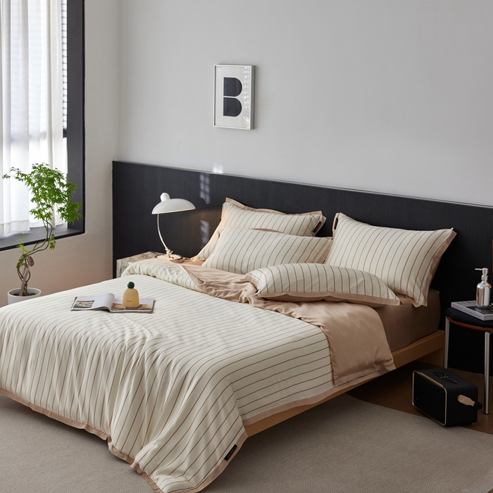 91家纺网 家纺一手货源 找家纺 （总）安莱生活 2025年新款60支兰精天丝数码印花条纹时尚款四件套