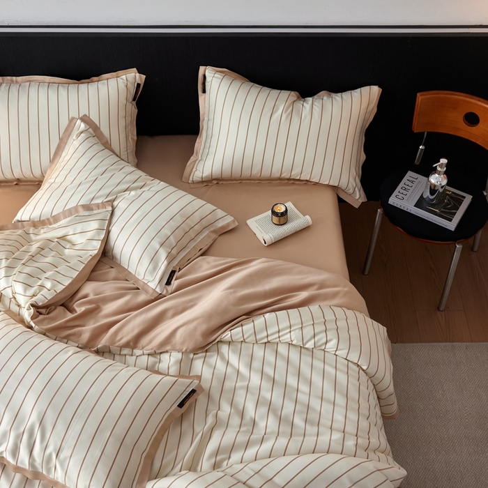 91家纺网 家纺一手货源 找家纺 （总）安莱生活 2025年新款60支兰精天丝数码印花条纹时尚款四件套