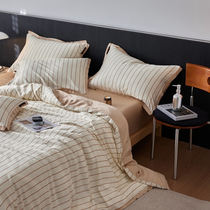 91家纺网 家纺一手货源 找家纺 （总）安莱生活 2025年新款60支兰精天丝数码印花条纹时尚款四件套